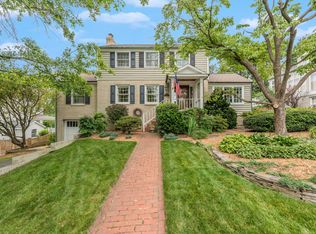 4945 34th St N, Arlington, VA 22207