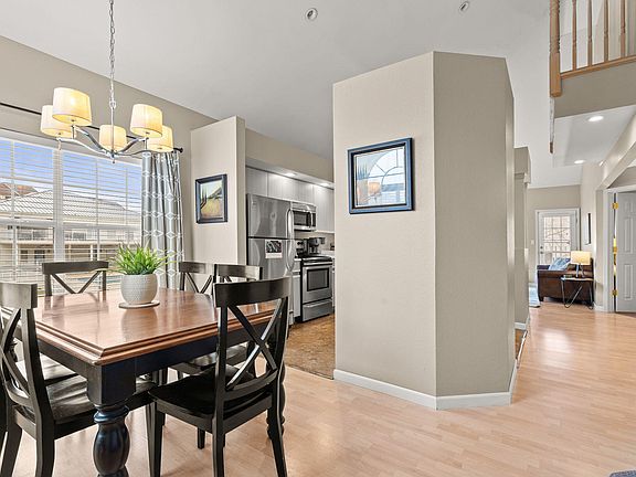 4th image of 195 Meadow Brook Lane #3-5