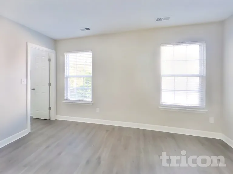 1032 Crowders Woods Dr — Photo 6