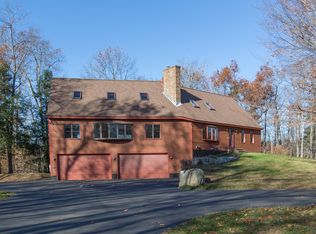 10 Nicole Dr, Sandown, NH 03873