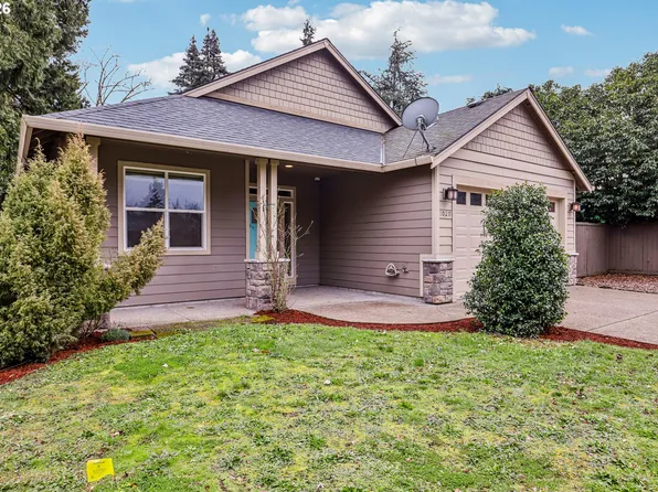 1020 N Juniper St, Canby, OR 97013