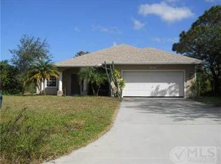 137 SW Sea Lion Rd, Port Saint Lucie, FL 34953