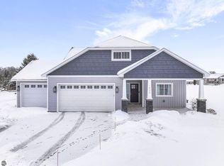 1432 Bee Ct, Traverse City, MI 49696