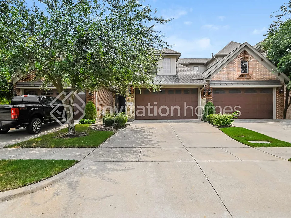 4704 Durham Dr