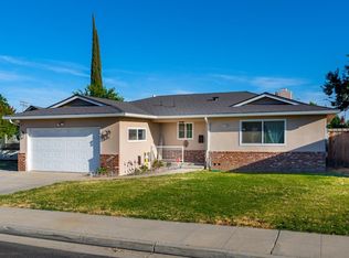 650 W Ashcroft Ave, Clovis, CA 93612