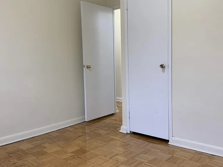 1385 Sheppard Ave W — Photo 15