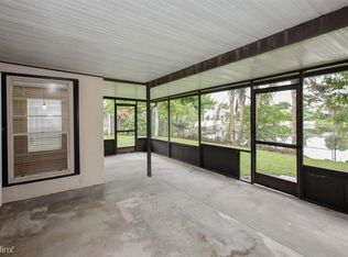 9440 Chelsea Dr, Miramar, FL 33025