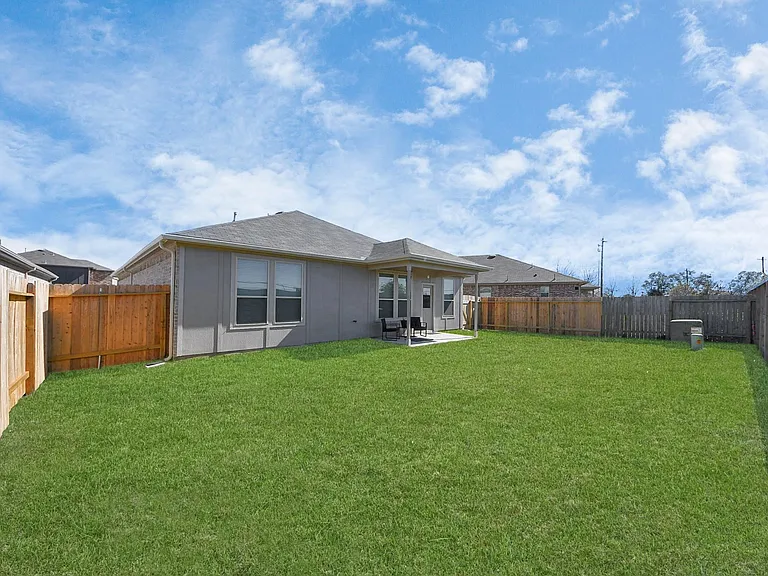 3113 Freiberger Ln — Photo 34