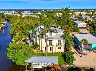 290 Dundee Rd, Fort Myers Beach, FL 33931