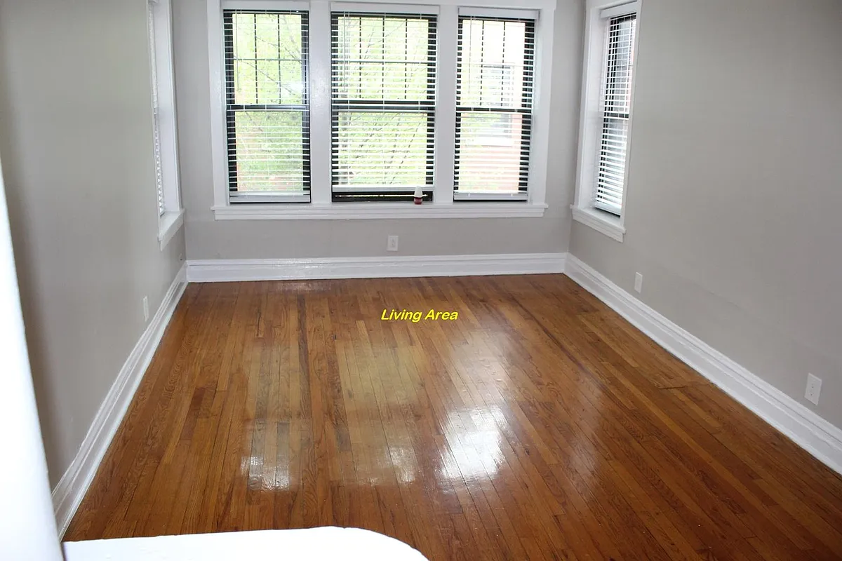 Building Photo - 5024 N Winthrop Ave #1E