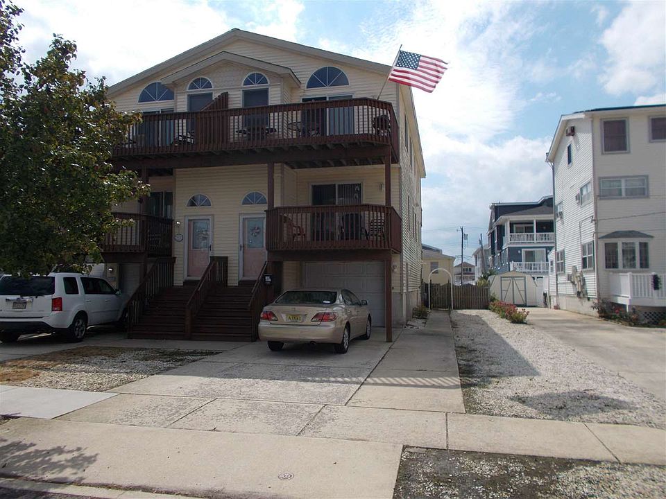1st image of 126 36th St #W