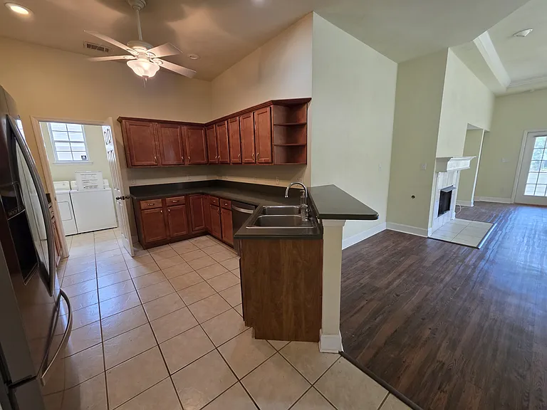 5531 Hampton Woods Way — Photo 13