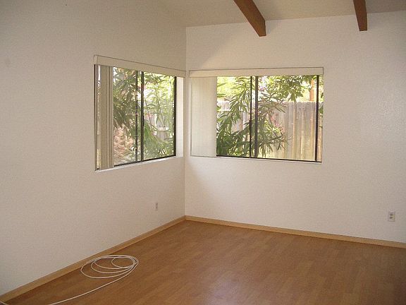 4th image of 193 N Kellogg Ave APT C