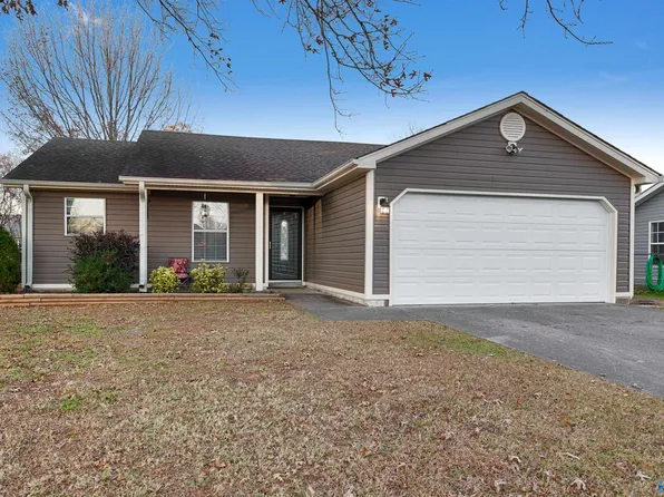 13070 Hermosa Dr SW, Huntsville, AL 35803