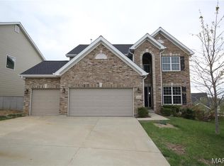 2029 Maryland Oaks Cir, Saint Louis, MO 63146