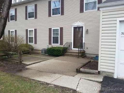 2nd image of 38623 Diamondhead Ct
