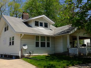 2621 Hunt St, Ames, IA 50014