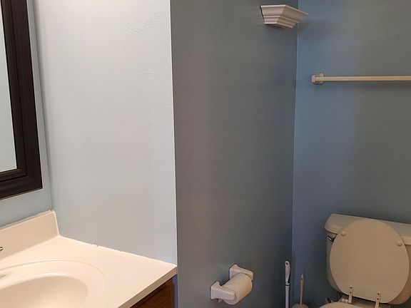 5th image of 2245 Saint Johns Pl