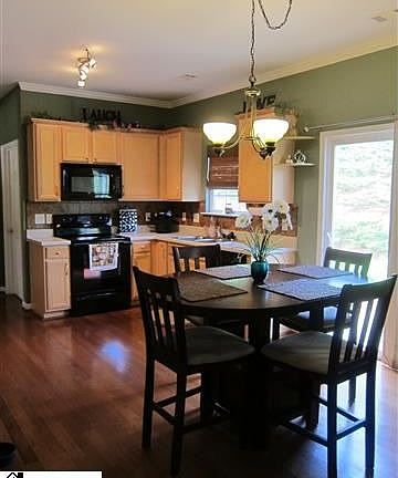 5th image of 315 Bellarine Dr