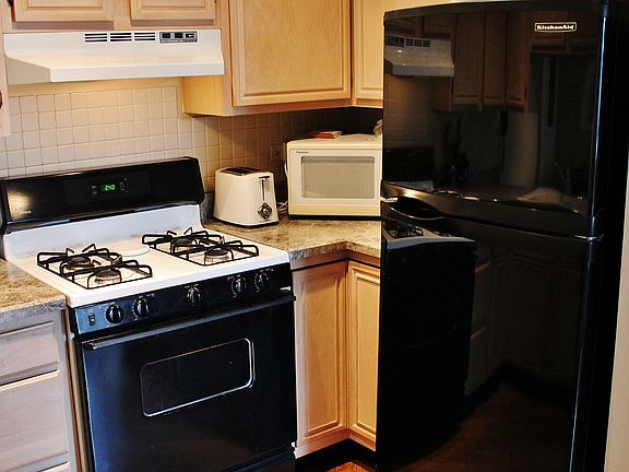 4th image of 227 Wethington Dr