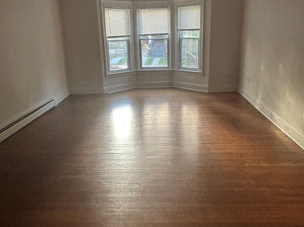 35 Ashland Ave APT 2