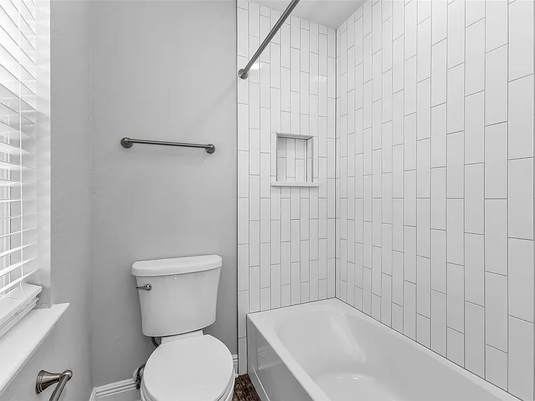 309 E Virginia Ave #111 — Photo 16