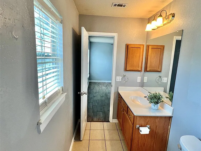 1728 Red Oak Ct — Photo 18