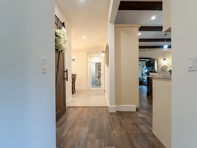 610 Forest Ave — Photo 47