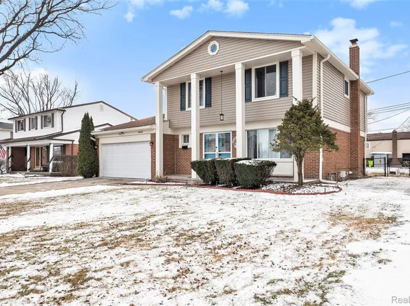 36515 Bagdad Dr, Sterling Heights, MI 48312
