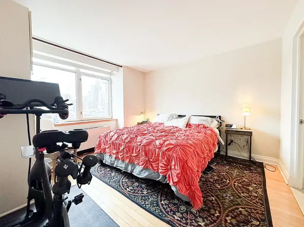 1760 Second Avenue image 15 of 20