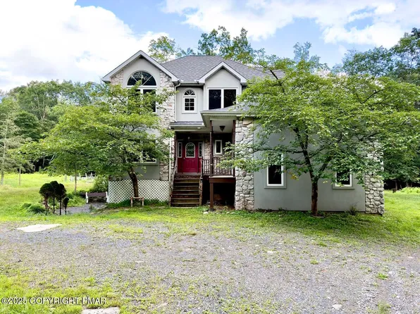 5327 Maple Ln, Cresco, PA 18326