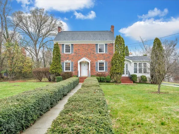 3203 Windsor Rd SW, Roanoke, VA 24018