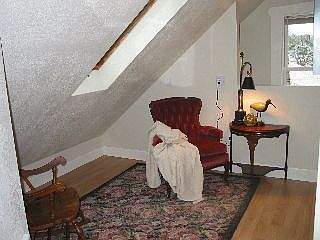Master suite sitting area