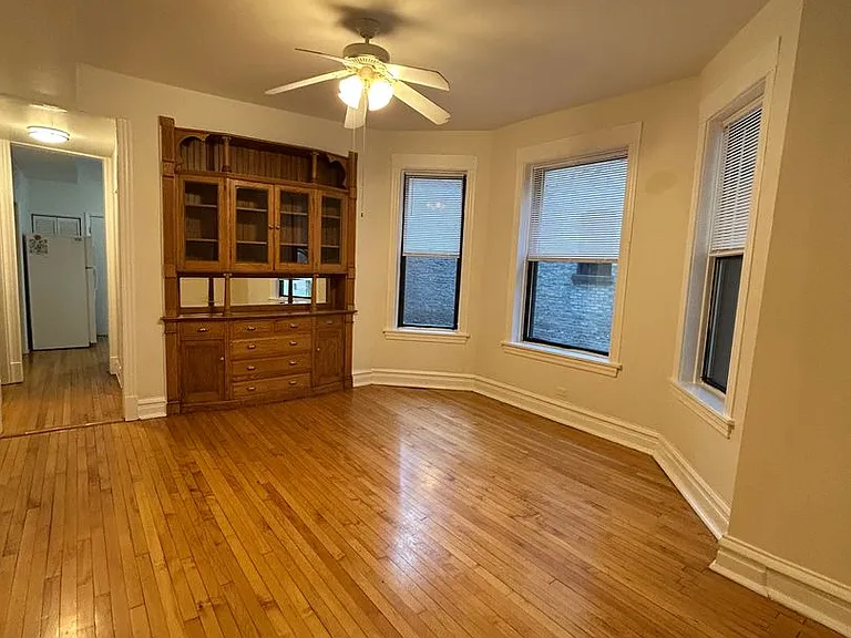 725 S Loomis St — Photo 8