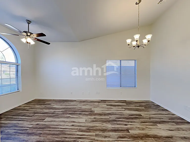 11535 E Dartmouth St — Photo 9