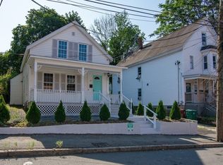 49 Beech St, Lowell, MA 01850