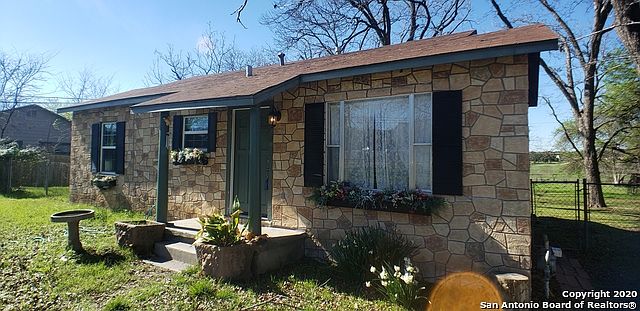 1st image of 109 S Winston Ln