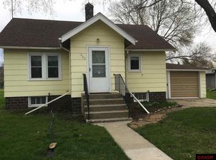 205 Kendall St, Vernon Center, MN 56090