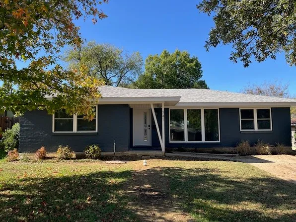 741 NW 14th St, Grand Prairie, TX 75050