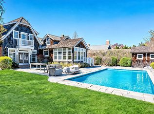 44 Henry St, Southampton, NY 11968