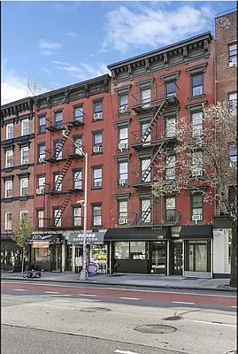 Rented by REAL New York | media 11