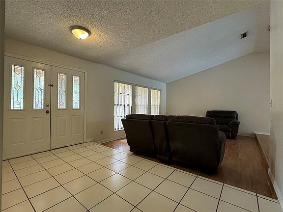 5th image of 3005 Starmount Dr