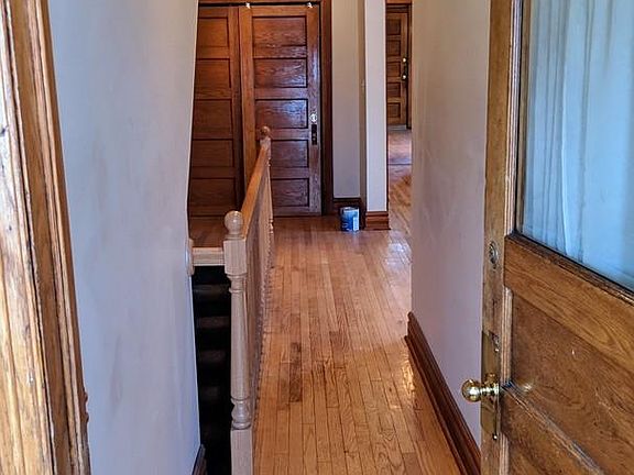 3rd image of 1544 N Oakley Blvd #1