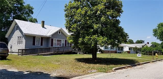 2nd image of 920 Rosewood Ter