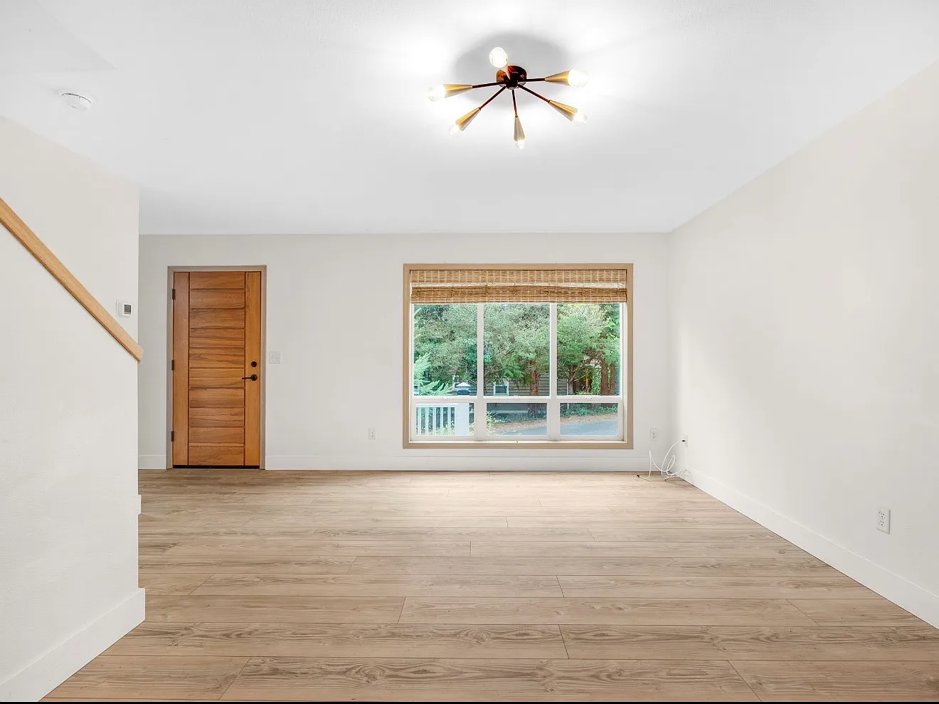 3 bed, 1200 sqft, $2,500 — Photo 4