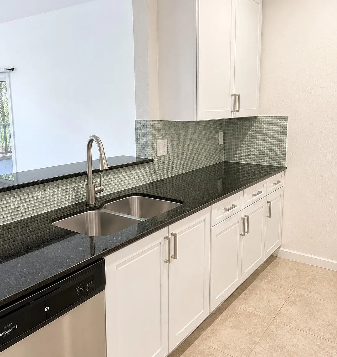 3 bed, 2.5 bath, 1622 sqft, $2,600 — Photo 3
