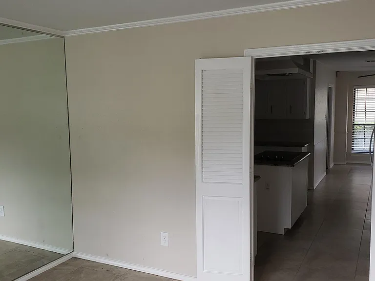 3016 Overton Park Dr W — Photo 15