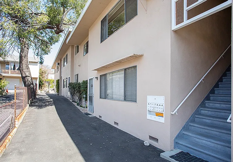 2335 Florencita Ave #6 — Photo 11