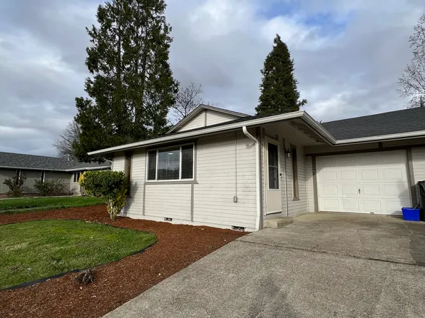 2367 Kerr St #2367, Roseburg, OR 97470