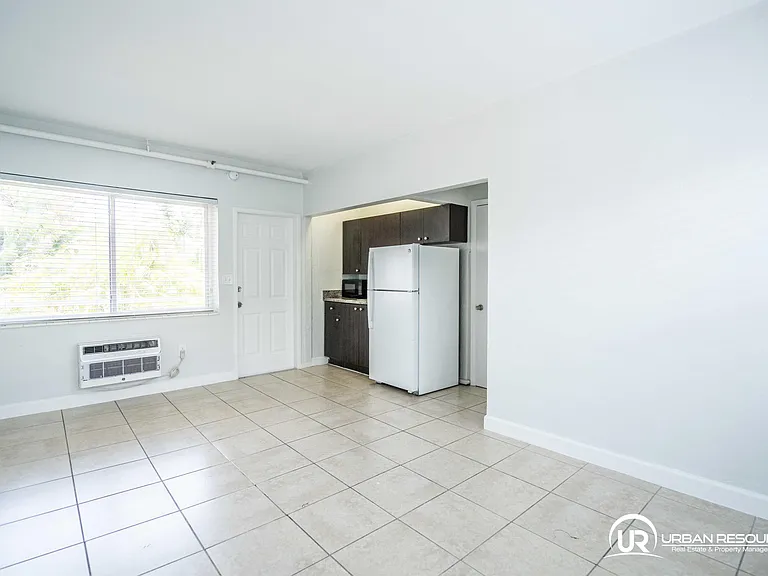 8315 Byron Ave #7A — Photo 11